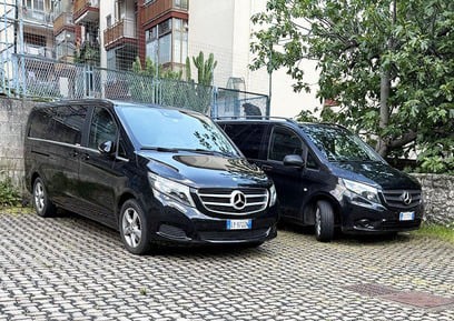 Amalfi Coast Car Rental with Driver - Premium Minivan Mercedes Benz V-Class